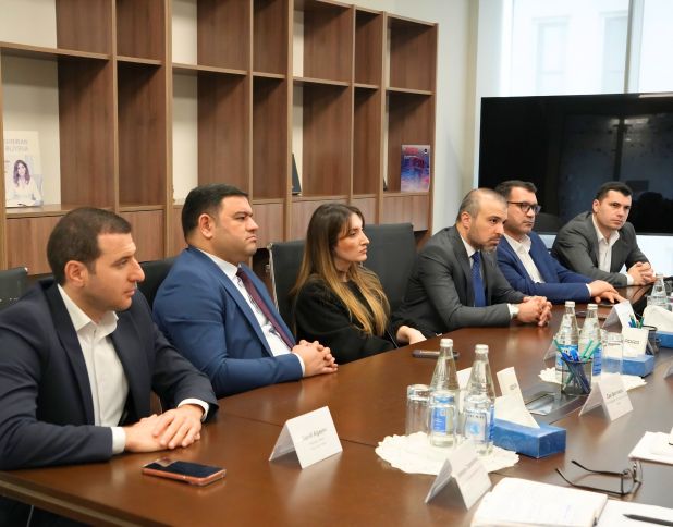 Ticarət şəbəkələrinin açıq məkanda reklamların yerləşdirilməsi ilə bağlı çətinlikləri var.