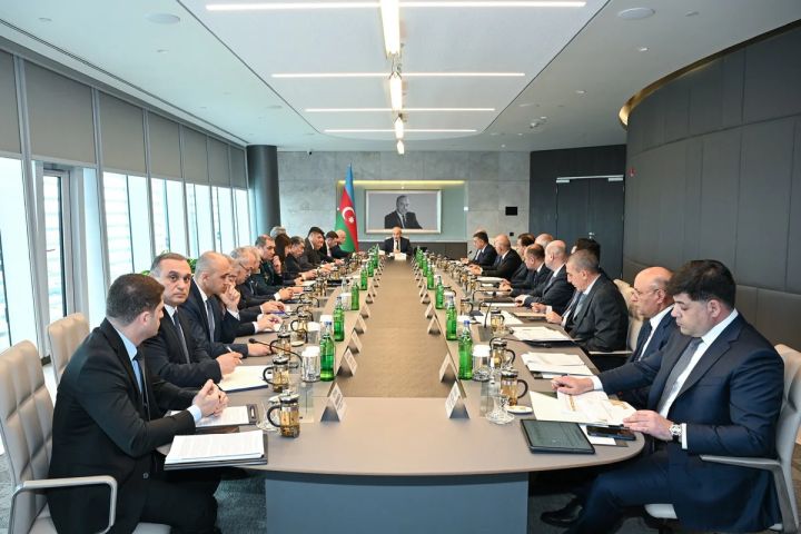 Ələtdə hava limanının tikintisi, investisiyaların cəlb edilməsi barədə müzakirələr aparılıb